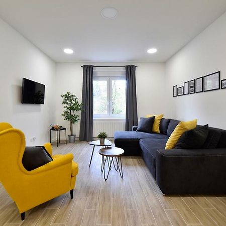 Fishnjak Apartments Загреб Екстериор снимка