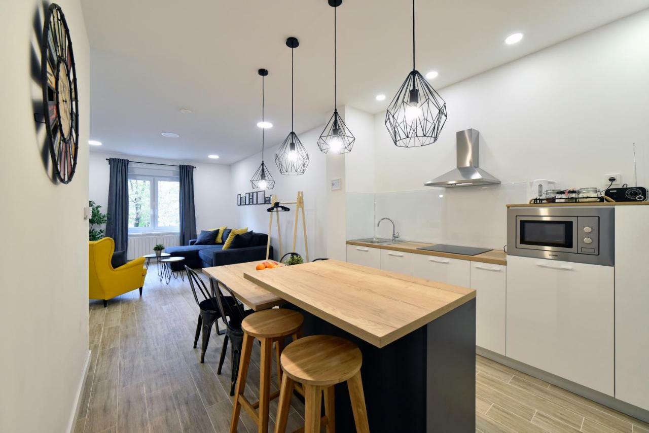 Fishnjak Apartments Загреб Екстериор снимка