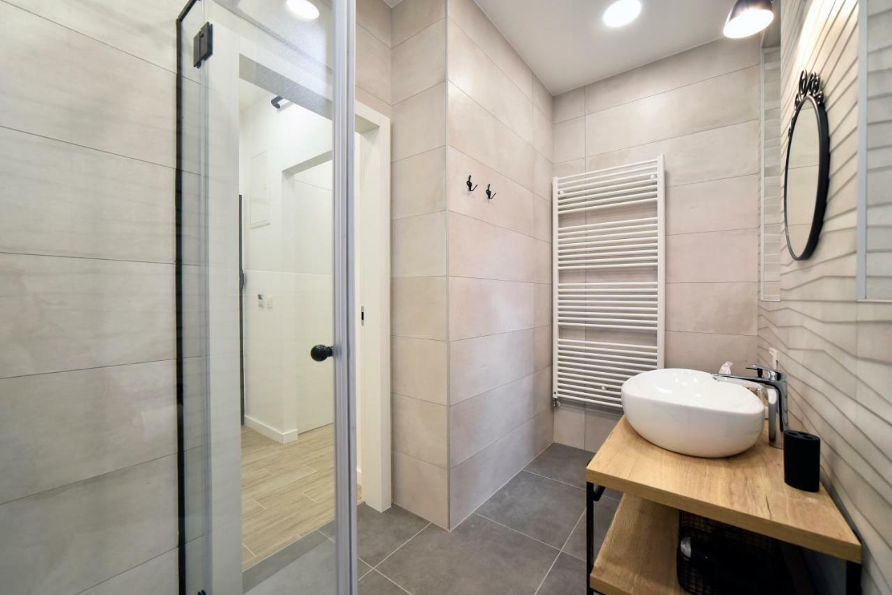 Fishnjak Apartments Загреб Екстериор снимка