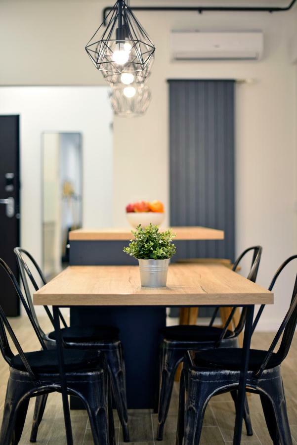 Fishnjak Apartments Загреб Екстериор снимка