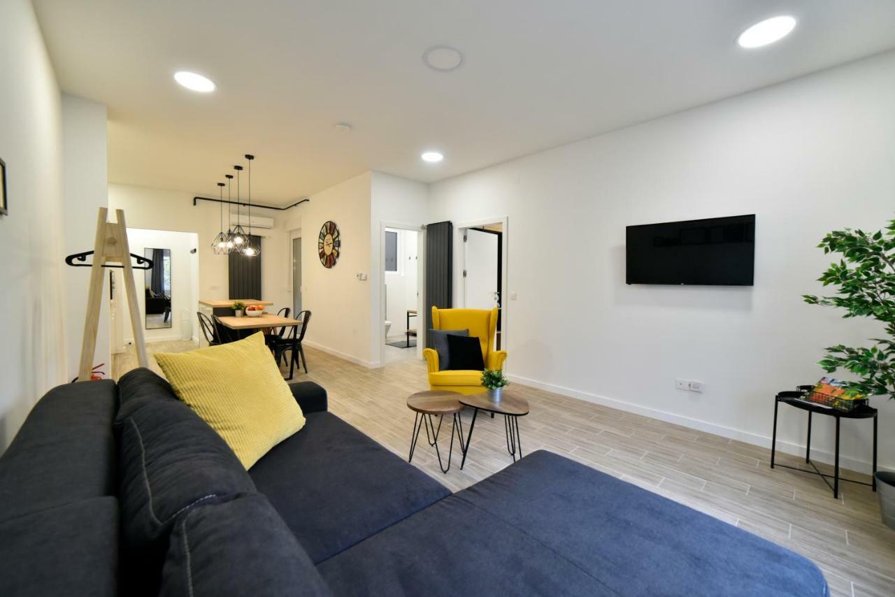 Fishnjak Apartments Загреб Екстериор снимка
