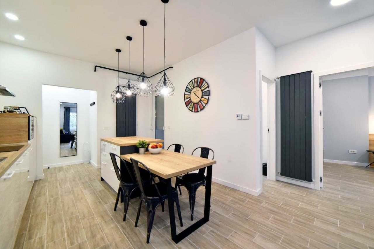 Fishnjak Apartments Загреб Екстериор снимка